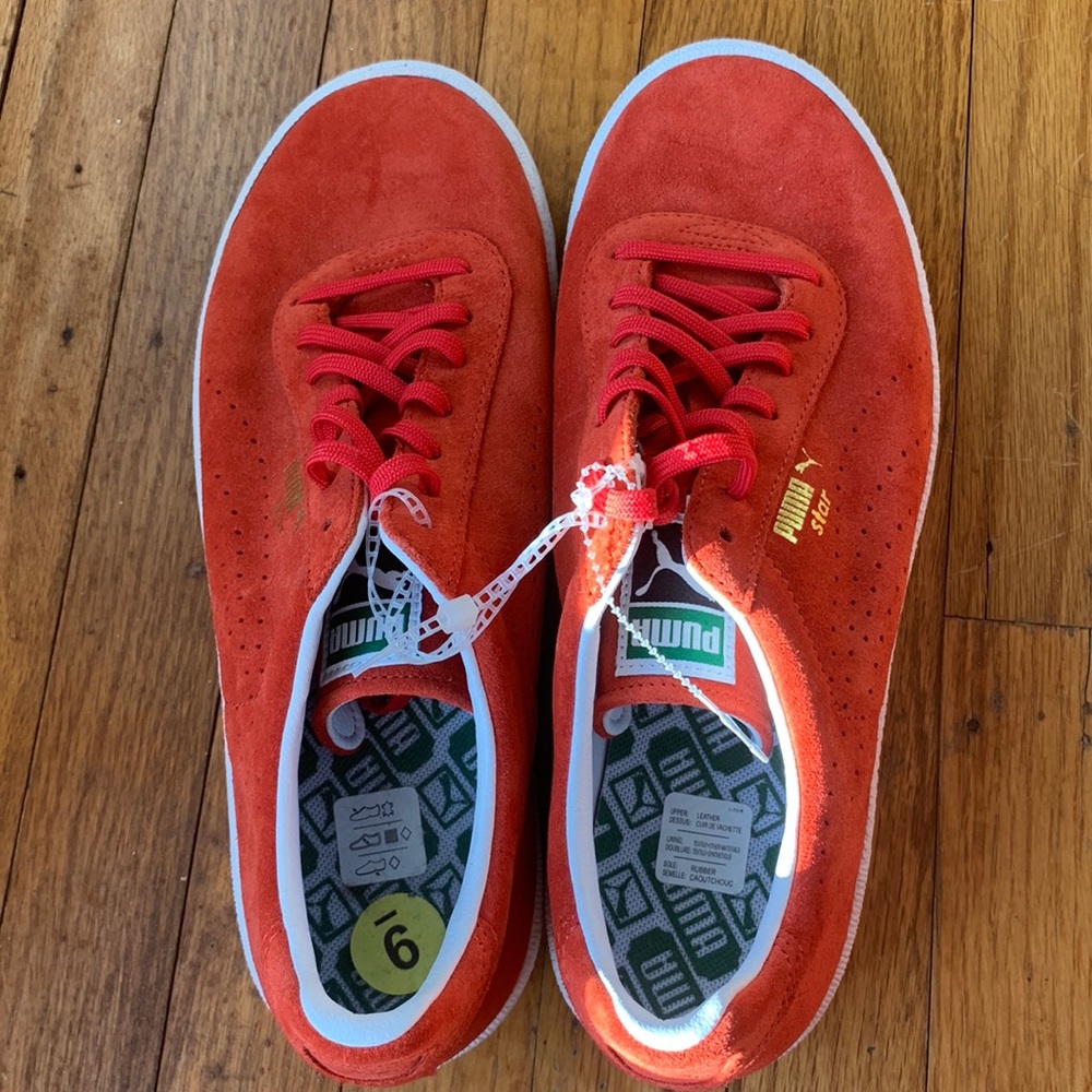 NWOB Vintage Puma Red Suede Tennis sneakers